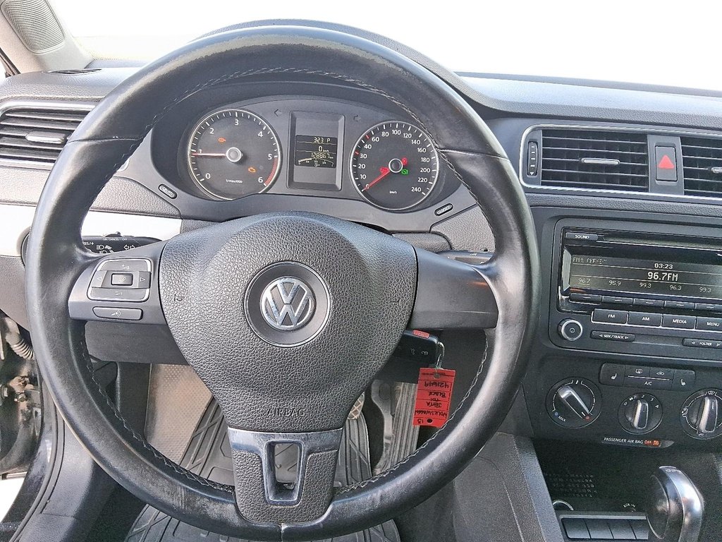 2013 Volkswagen Jetta Comfortline 2.0 TDI 6sp DSG at w/Tip in Stratford, Ontario - 12 - w1024h768px