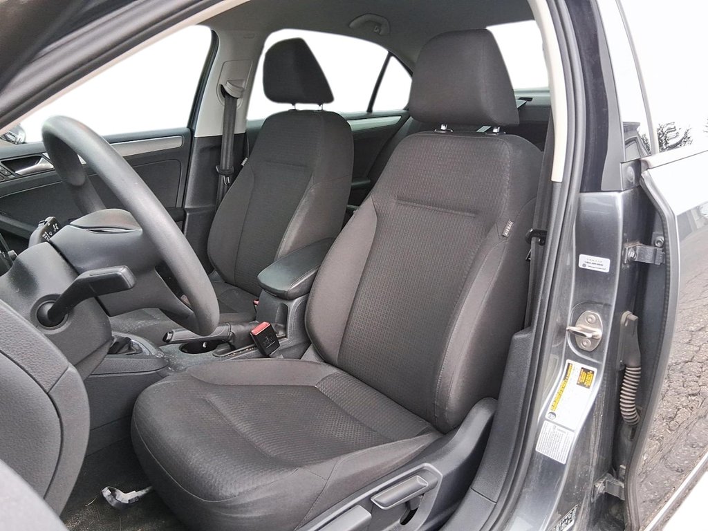 2017 Volkswagen Jetta Trendline plus 1.4T 6sp at w/Tip in Stratford, Ontario - 8 - w1024h768px