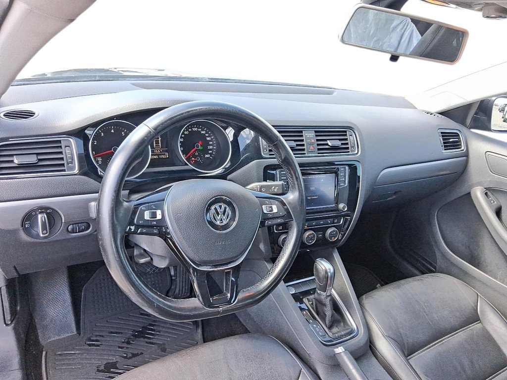 2017 Volkswagen Jetta Highline 1.8T 6sp at w/Tip in Stratford, Ontario - 10 - w1024h768px