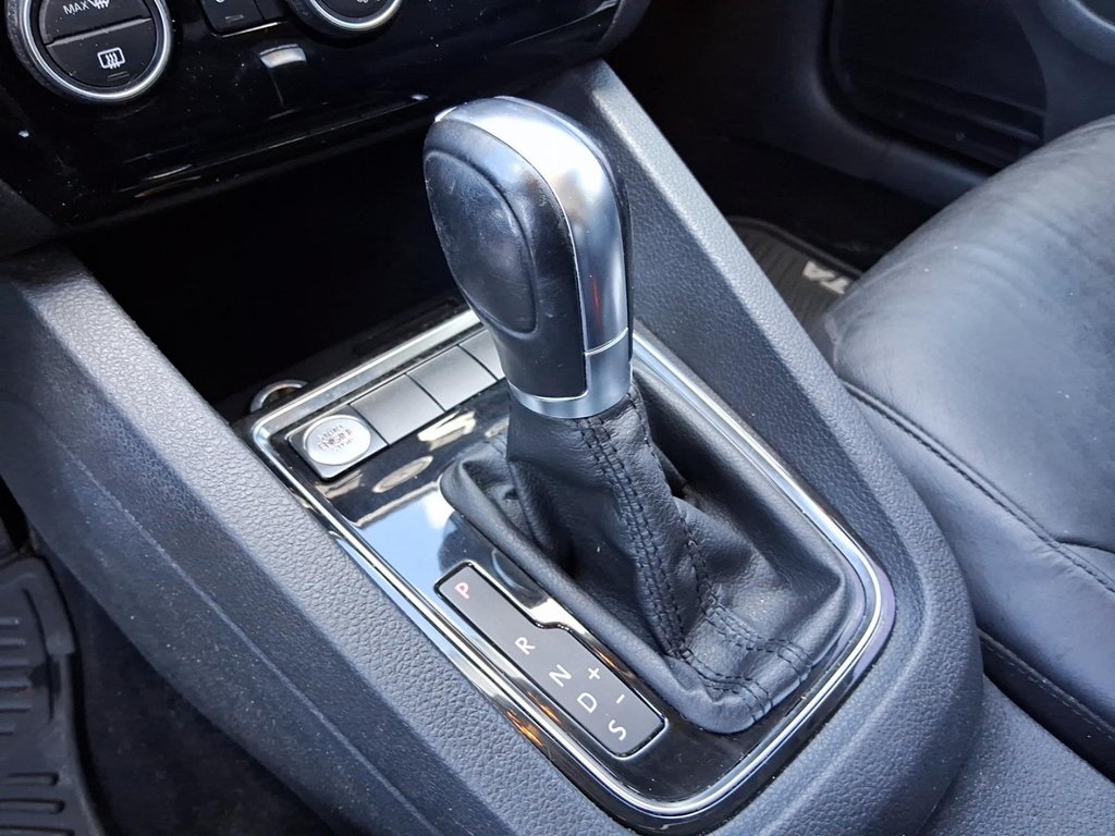 2017 Volkswagen Jetta Highline 1.8T 6sp at w/Tip in Stratford, Ontario - 16 - w1024h768px