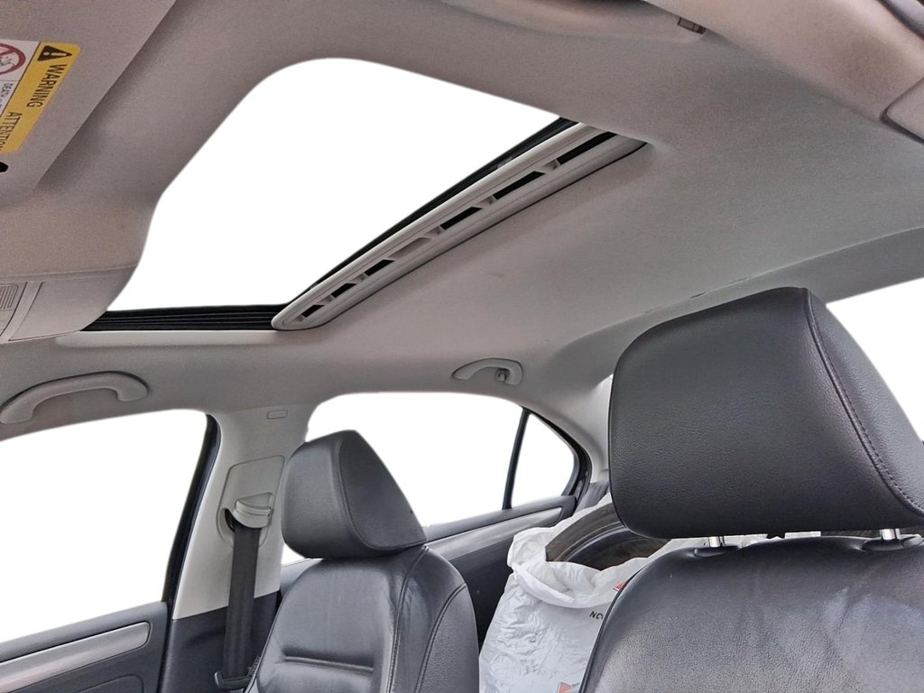 2017 Volkswagen Jetta Highline 1.8T 6sp at w/Tip in Stratford, Ontario - 16 - w1024h768px