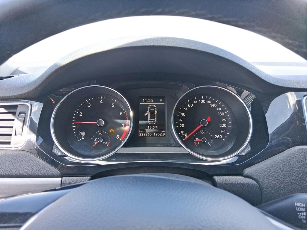 2017 Volkswagen Jetta Highline 1.8T 6sp at w/Tip in Stratford, Ontario - 14 - w1024h768px