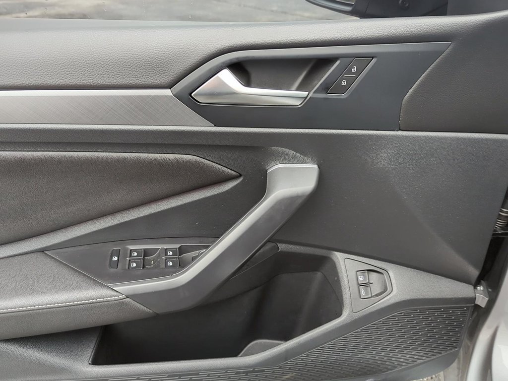 2024 Volkswagen Jetta Comfortline 1.5 T 8Sp at w/Tip in Stratford, Ontario - 11 - w1024h768px