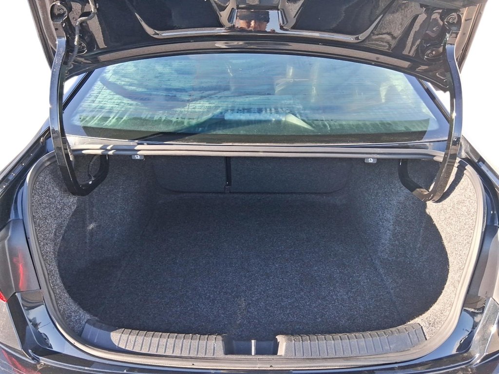 2025 Volkswagen Jetta Comfortline Auto in Stratford, Ontario - 6 - w1024h768px