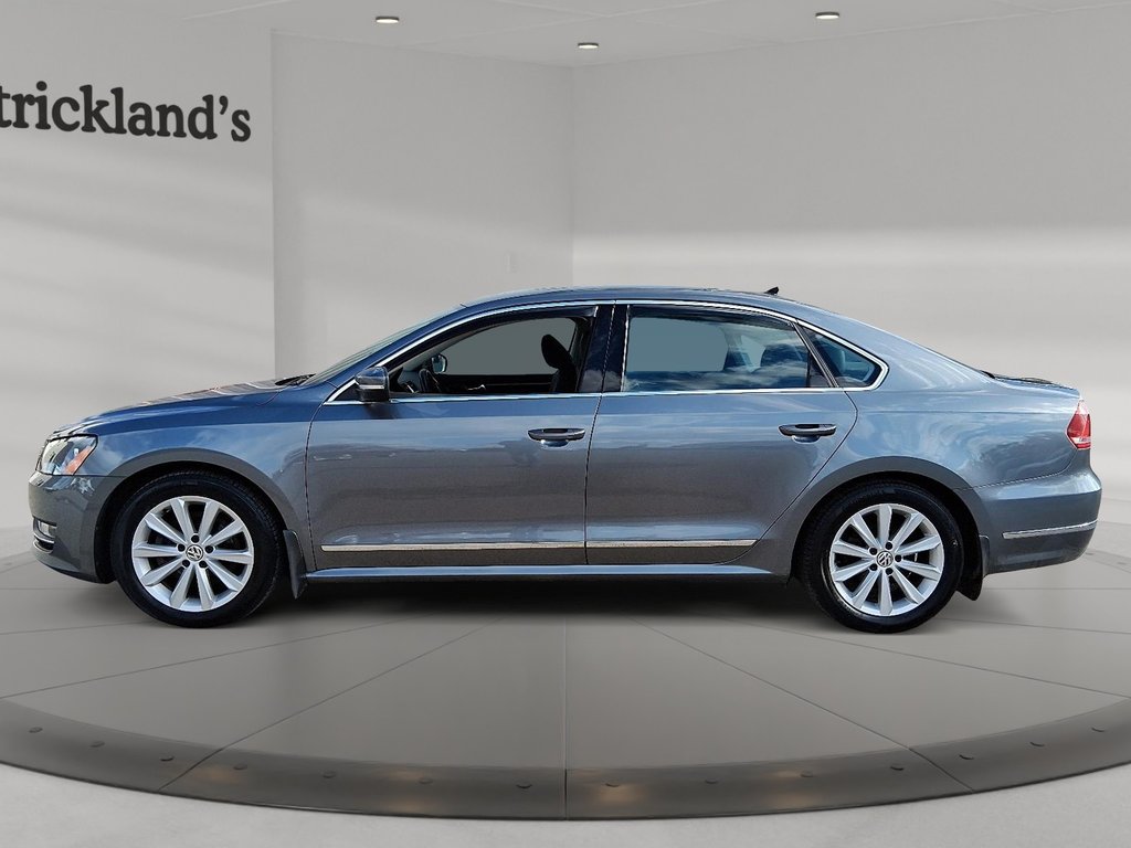 2013 Volkswagen Passat Highline 2.0 TDI 6sp DSG at w/ Tip in Stratford, Ontario - 5 - w1024h768px