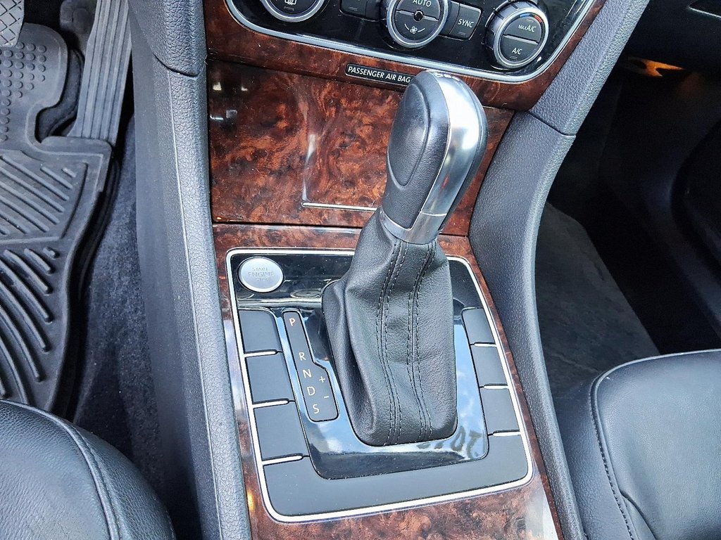 2013 Volkswagen Passat Highline 2.0 TDI 6sp DSG at w/ Tip in Stratford, Ontario - 16 - w1024h768px