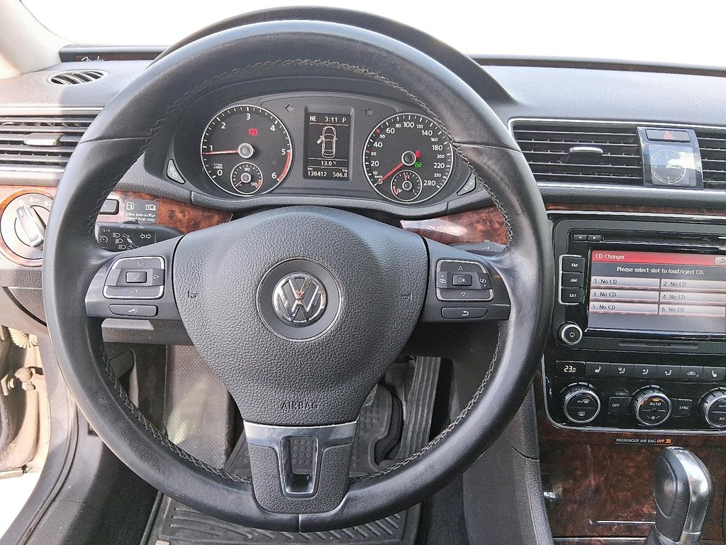 2013 Volkswagen Passat Highline 2.0 TDI 6sp DSG at w/ Tip in Stratford, Ontario - 12 - w1024h768px