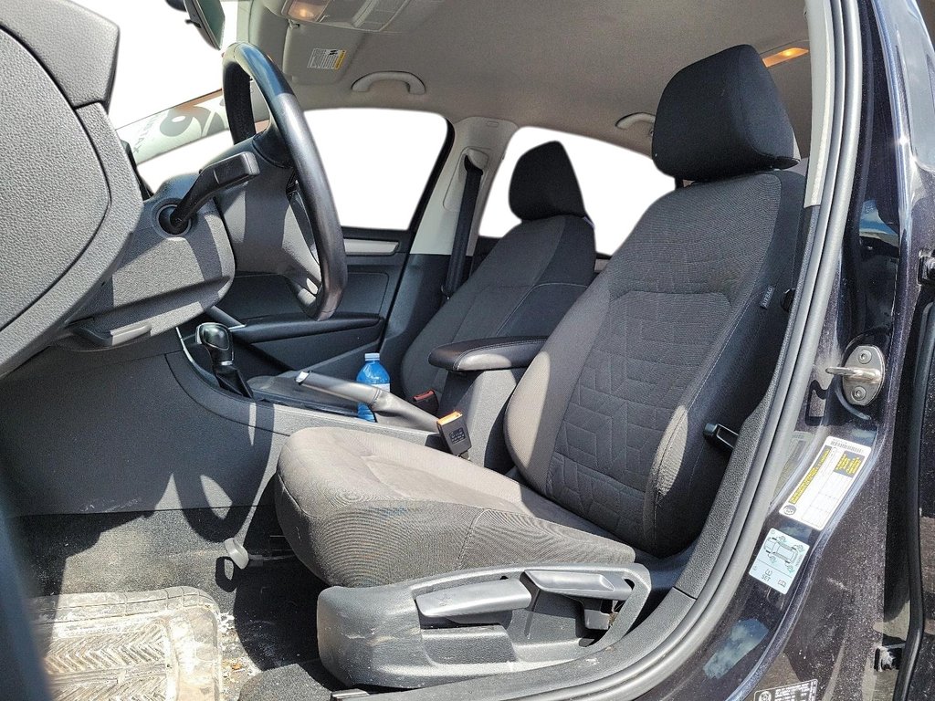 2020 Volkswagen Passat Comfortline 2.0T 6sp at w/Tip in Stratford, Ontario - 8 - w1024h768px