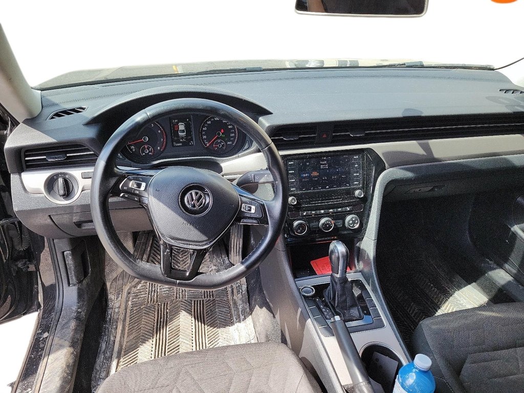 2020 Volkswagen Passat Comfortline 2.0T 6sp at w/Tip in Stratford, Ontario - 9 - w1024h768px