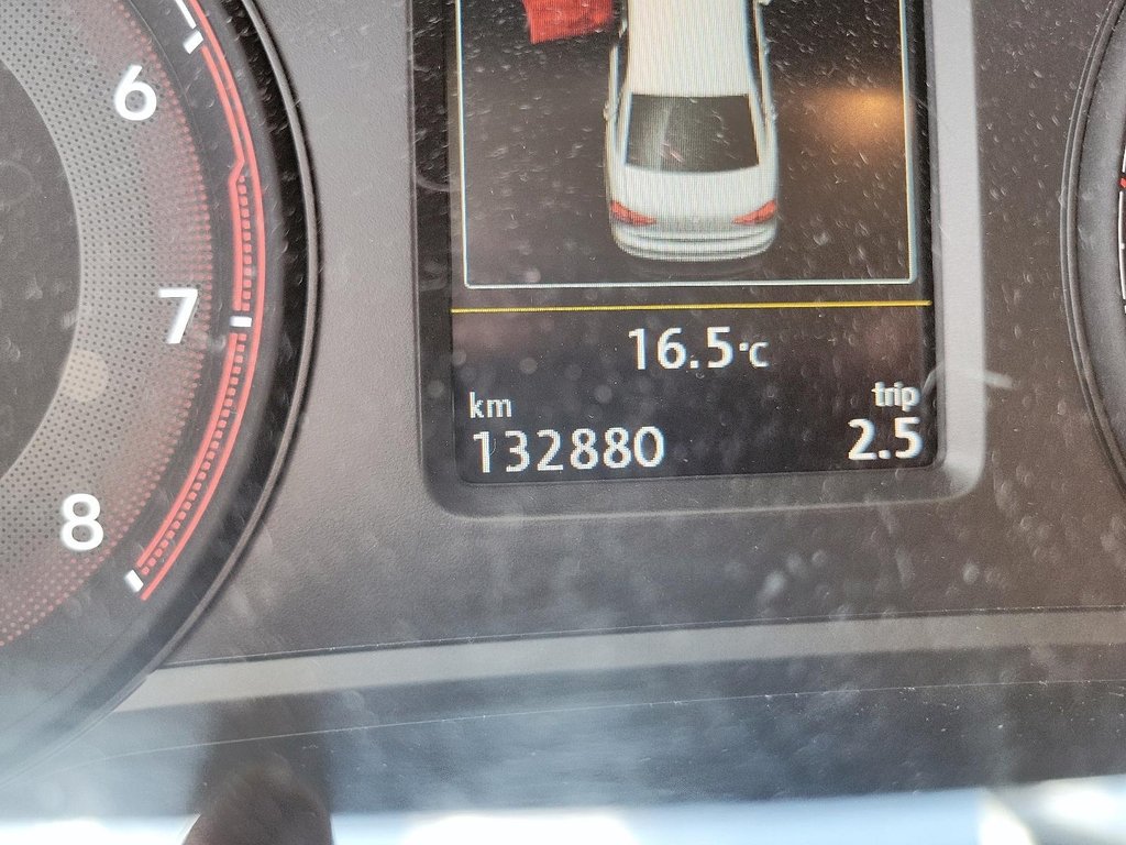 2020 Volkswagen Passat Comfortline 2.0T 6sp at w/Tip in Stratford, Ontario - 12 - w1024h768px