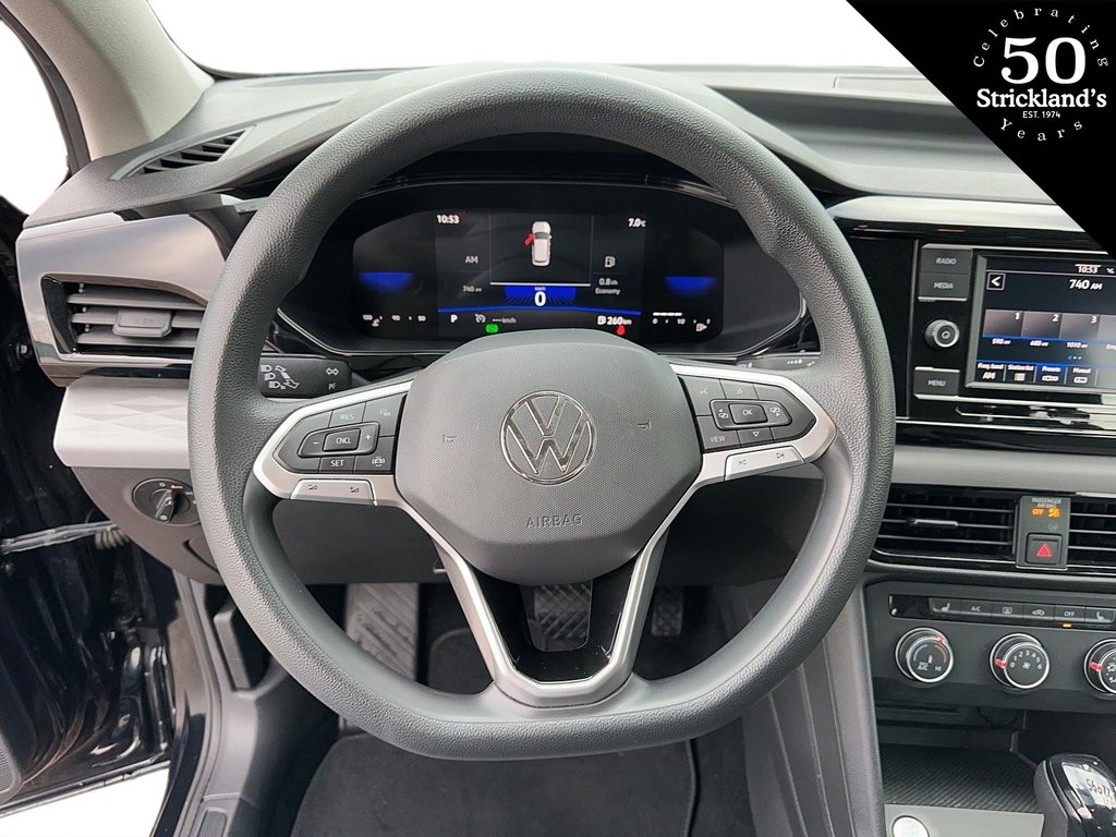 2022 Volkswagen Taos Trendline 1.5T 8sp at w/ Tip in Stratford, Ontario - 11 - w1024h768px