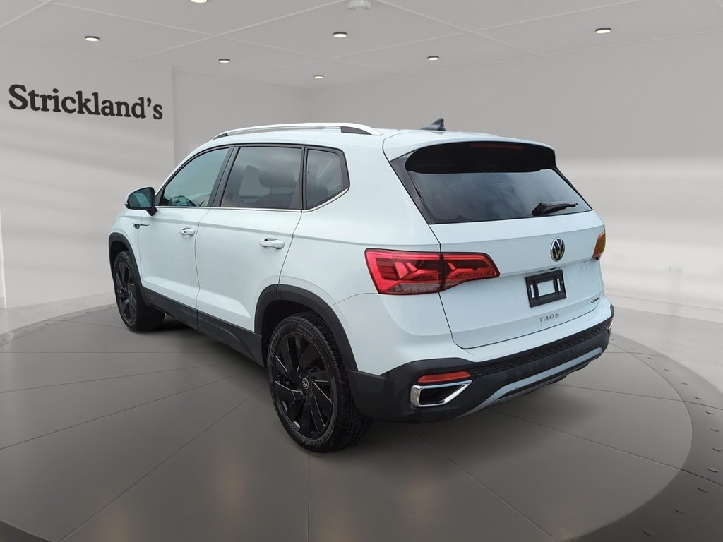 2024 Volkswagen Taos Comfortline 1.5T 7sp at DSG w/ Tip 4M in Stratford, Ontario - 4 - w1024h768px