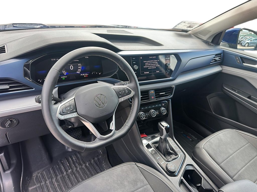 2024 Volkswagen Taos Comfortline 1.5T 7sp at DSG w/ Tip 4M in Stratford, Ontario - 9 - w1024h768px