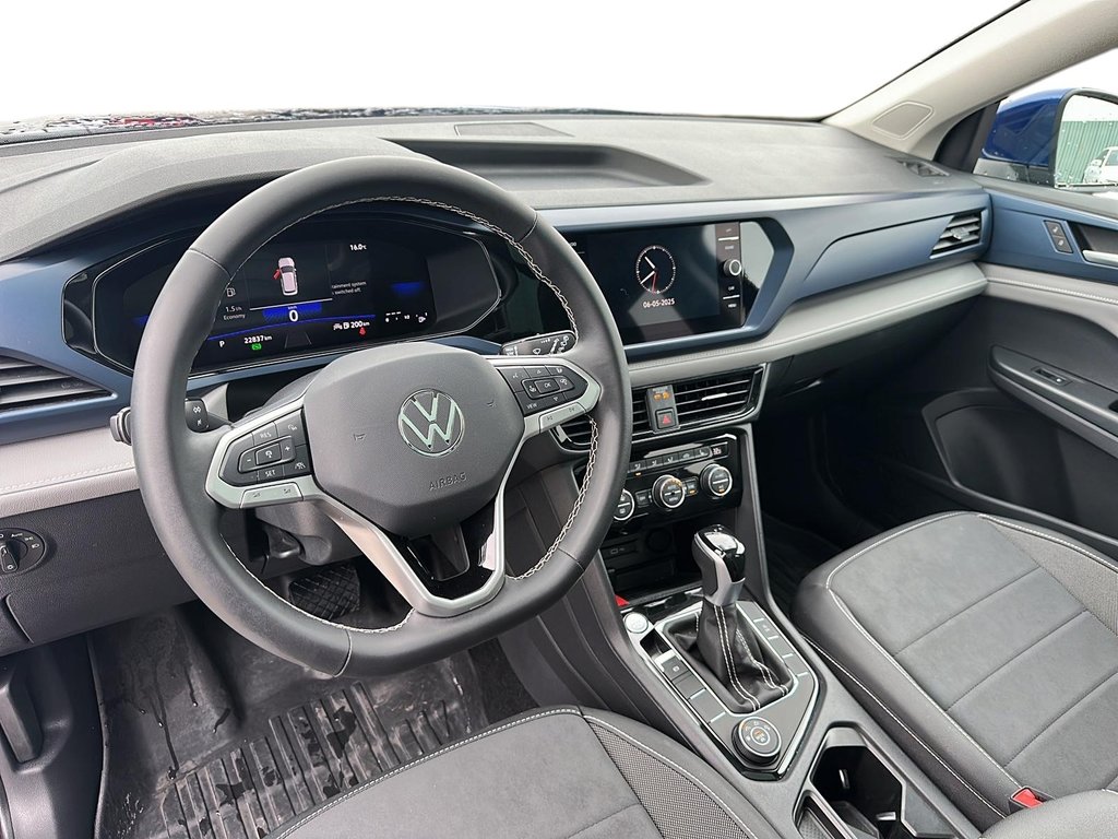 2024 Volkswagen Taos Comfortline 1.5T 7sp at DSG w/ Tip 4M in Stratford, Ontario - 9 - w1024h768px