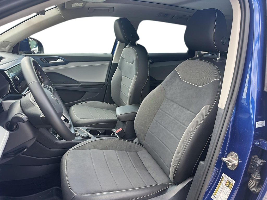 2024 Volkswagen Taos Comfortline 1.5T 7sp at DSG w/ Tip 4M in Stratford, Ontario - 8 - w1024h768px