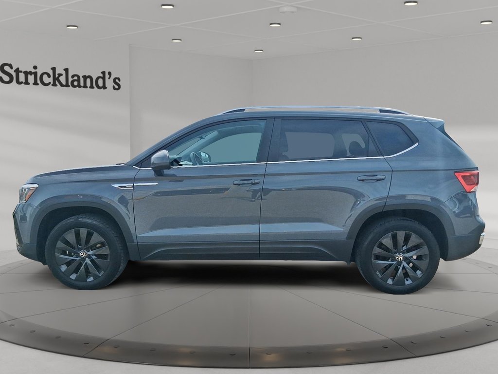 2024 Volkswagen Taos Comfortline 1.5T 8sp w/ Tip FWD in Stratford, Ontario - 5 - w1024h768px