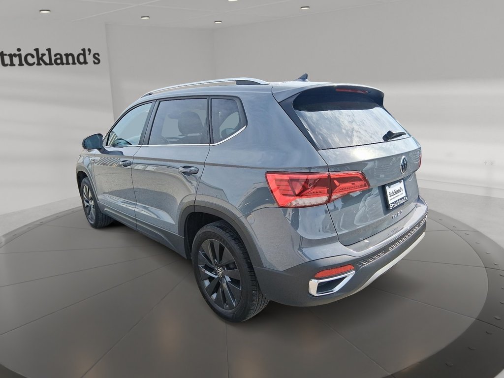 2024 Volkswagen Taos Comfortline 1.5T 8sp w/ Tip FWD in Stratford, Ontario - 4 - w1024h768px