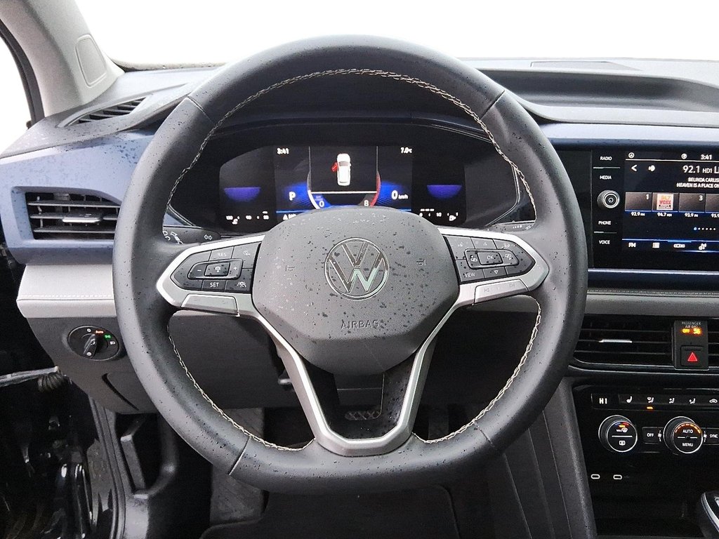 2024 Volkswagen Taos Comfortline 1.5T 8sp w/ Tip FWD in Stratford, Ontario - 12 - w1024h768px