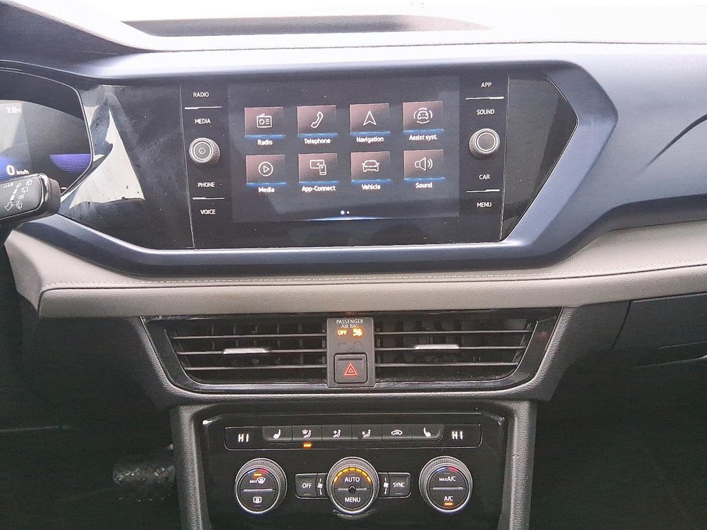 2024 Volkswagen Taos Comfortline 1.5T 8sp w/ Tip FWD in Stratford, Ontario - 15 - w1024h768px