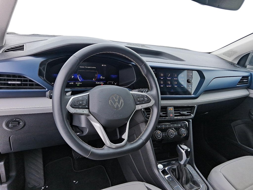 2024 Volkswagen Taos Comfortline 1.5T 8sp w/ Tip FWD in Stratford, Ontario - 10 - w1024h768px