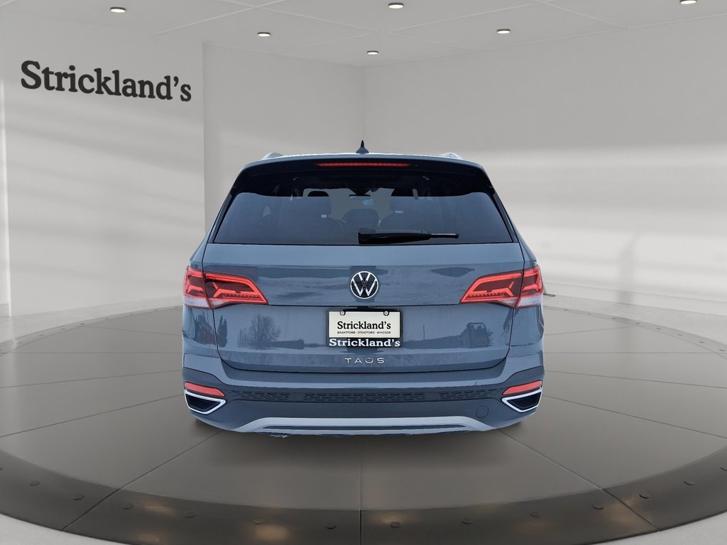 2024 Volkswagen Taos Comfortline 1.5T 8sp w/ Tip FWD in Stratford, Ontario - 3 - w1024h768px