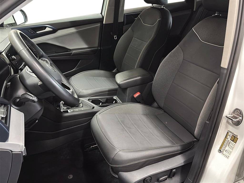 2024 Volkswagen Taos Comfortline 1.5T 8sp w/ Tip FWD in Stratford, Ontario - 8 - w1024h768px