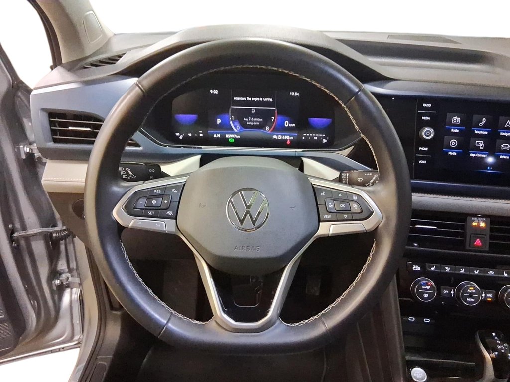 2024 Volkswagen Taos Comfortline 1.5T 8sp w/ Tip FWD in Stratford, Ontario - 12 - w1024h768px