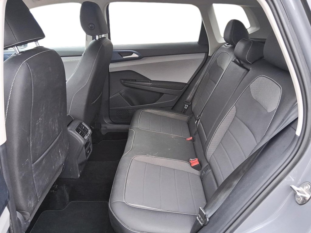 2024 Volkswagen Taos Comfortline 1.5T 8sp w/ Tip FWD in Stratford, Ontario - 10 - w1024h768px