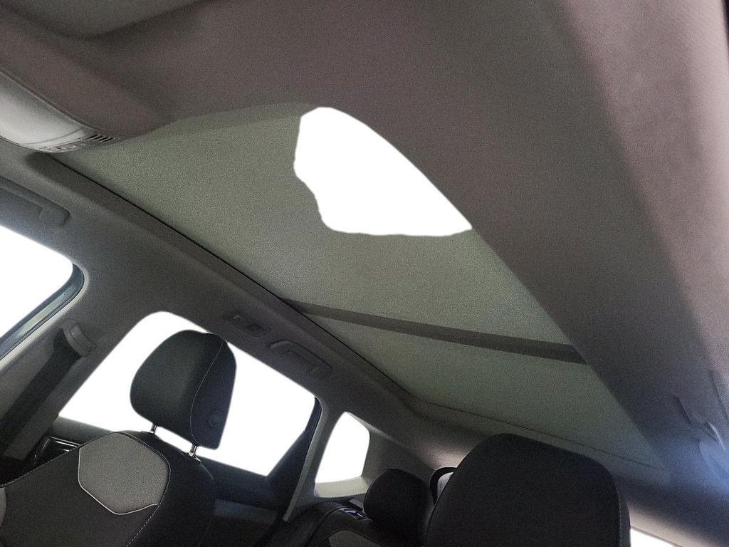 2024 Volkswagen Taos Highline 1.5T 7sp at DSG w/ Tip 4M in Stratford, Ontario - 15 - w1024h768px