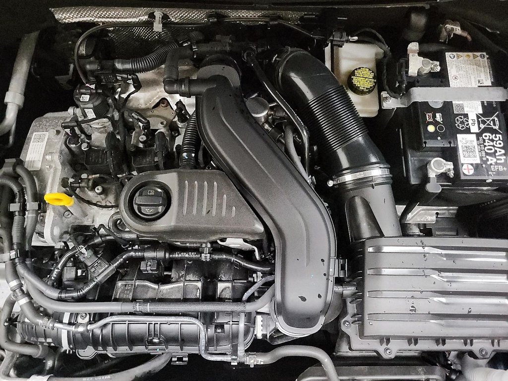 2024 Volkswagen Taos Highline 1.5T 7sp at DSG w/ Tip 4M in Stratford, Ontario - 7 - w1024h768px