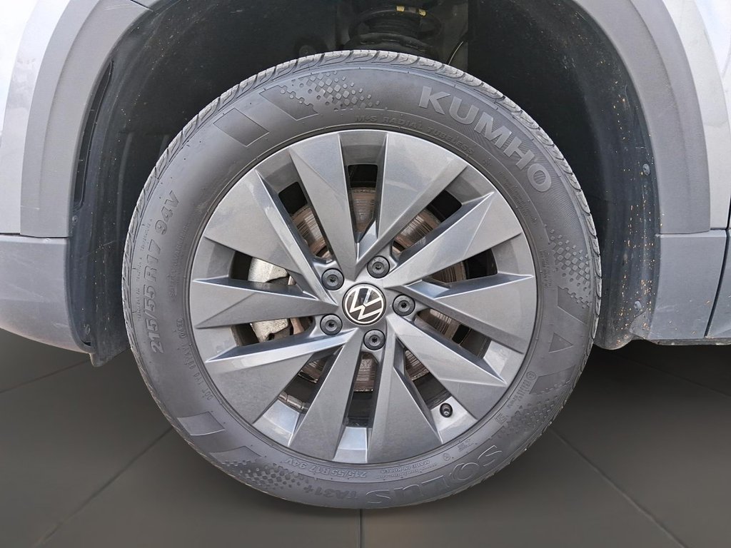 2024 Volkswagen Taos Comfortline 1.5T 8sp w/ Tip FWD in Stratford, Ontario - 7 - w1024h768px