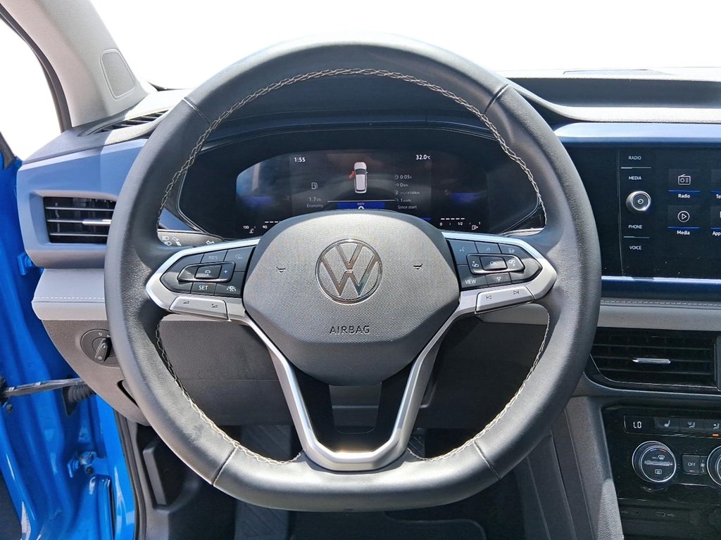 2024 Volkswagen Taos Comfortline 1.5T 8sp w/ Tip FWD in Stratford, Ontario - 12 - w1024h768px