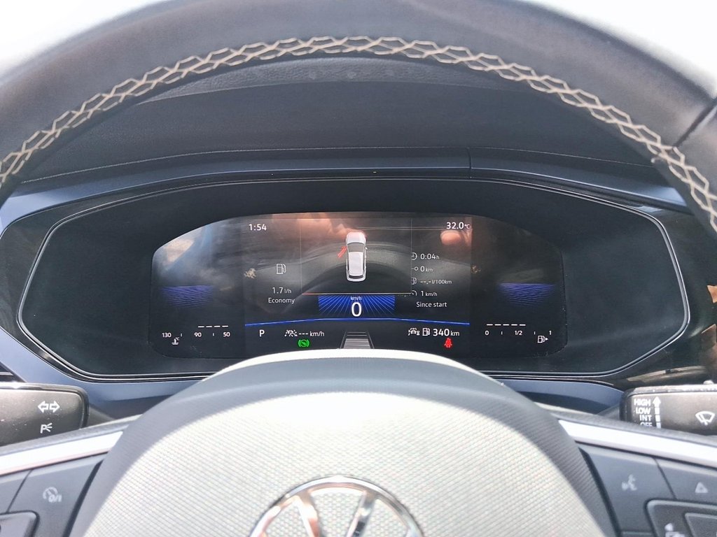 2024 Volkswagen Taos Comfortline 1.5T 8sp w/ Tip FWD in Stratford, Ontario - 14 - w1024h768px