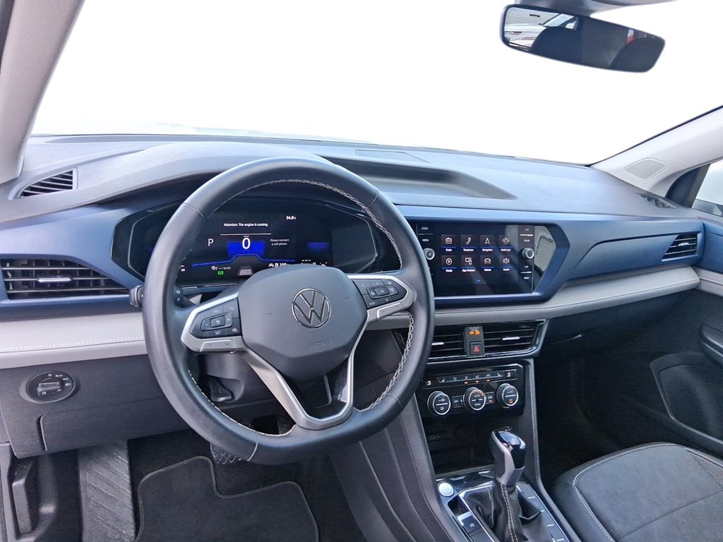 2024 Volkswagen Taos Comfortline 1.5T 8sp w/ Tip FWD in Stratford, Ontario - 10 - w1024h768px