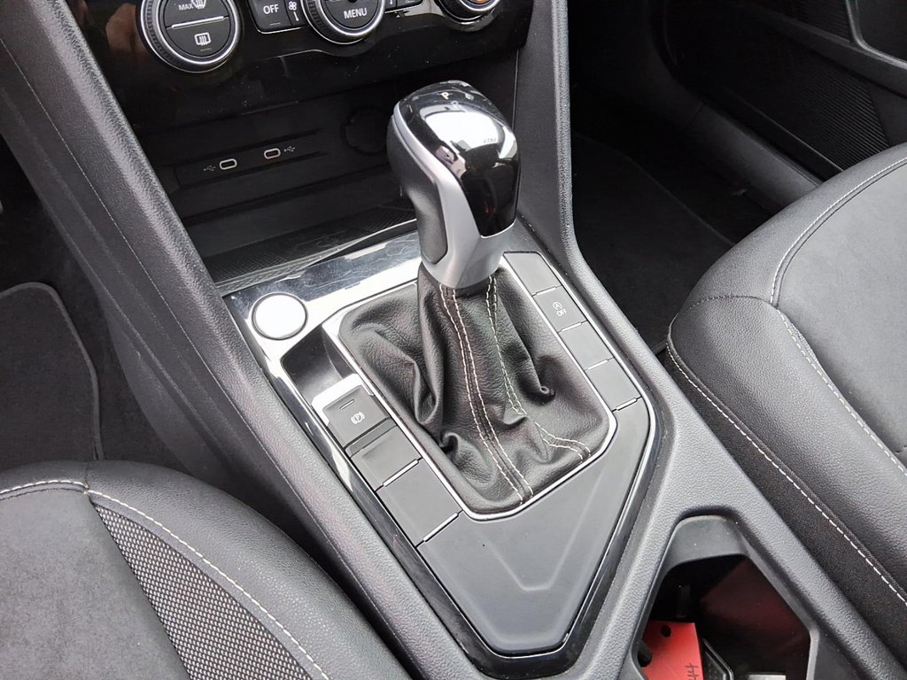 2024 Volkswagen Taos Comfortline 1.5T 8sp w/ Tip FWD in Stratford, Ontario - 17 - w1024h768px