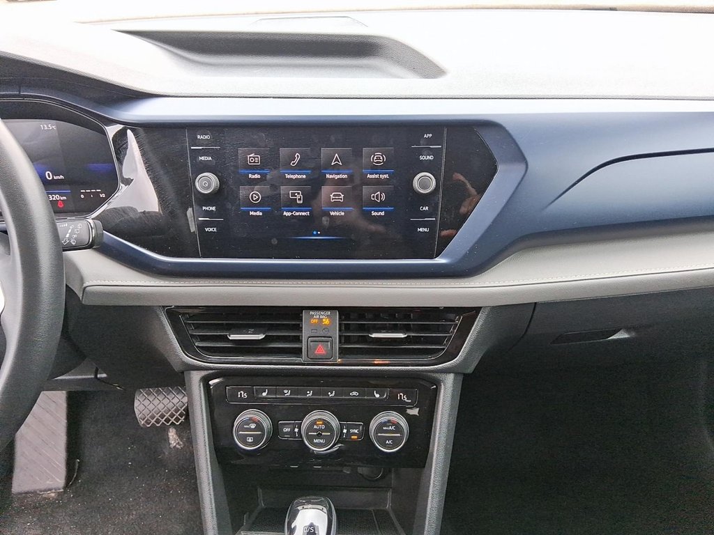 2024 Volkswagen Taos Comfortline 1.5T 7sp at DSG w/ Tip 4M in Stratford, Ontario - 15 - w1024h768px