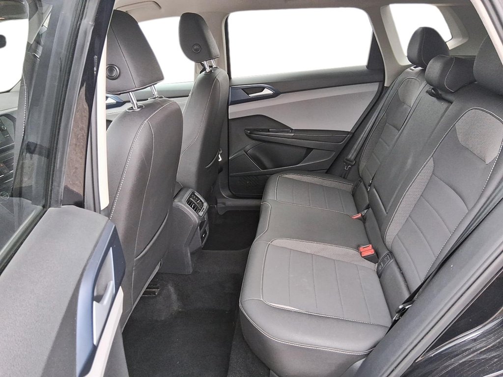 2024 Volkswagen Taos Comfortline 1.5T 7sp at DSG w/ Tip 4M in Stratford, Ontario - 9 - w1024h768px