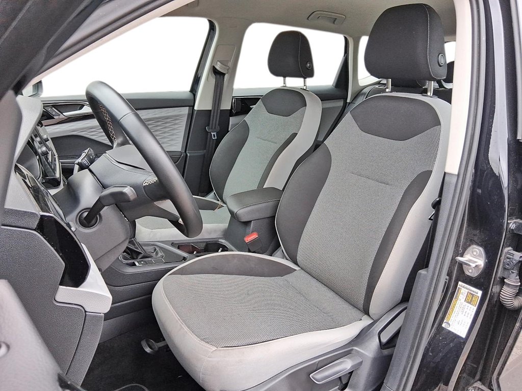 2024 Volkswagen Taos Trendline 1.5T 8sp at w/ Tip in Stratford, Ontario - 8 - w1024h768px