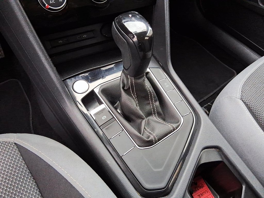 2024 Volkswagen Taos Trendline 1.5T 8sp at w/ Tip in Stratford, Ontario - 17 - w1024h768px