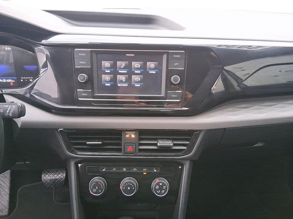 2024 Volkswagen Taos Trendline 1.5T 8sp at w/ Tip in Stratford, Ontario - 15 - w1024h768px