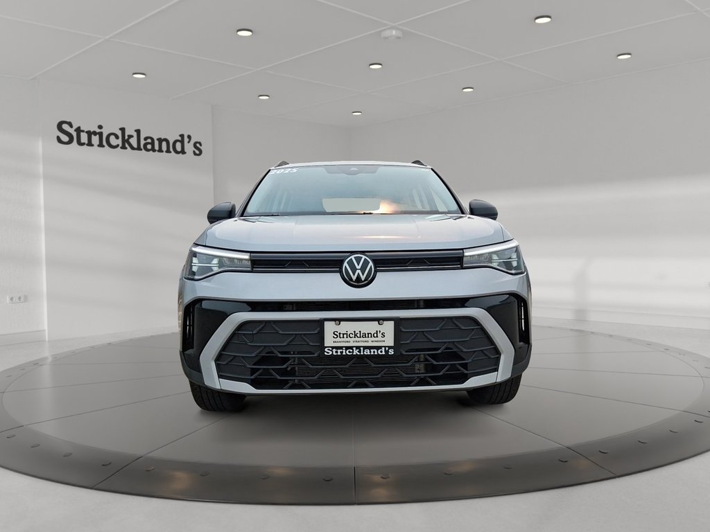 2025 Volkswagen Taos Trendline 4MOTION in Stratford, Ontario - 2 - w1024h768px