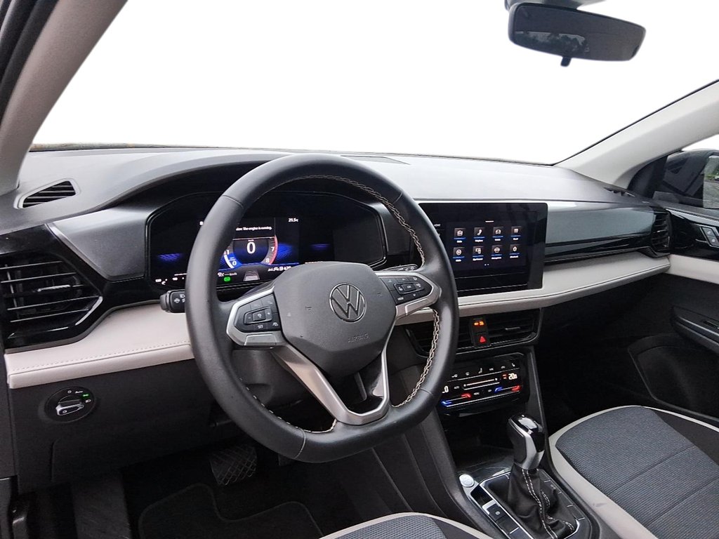 2025 Volkswagen Taos Trendline 4MOTION in Stratford, Ontario - 10 - w1024h768px