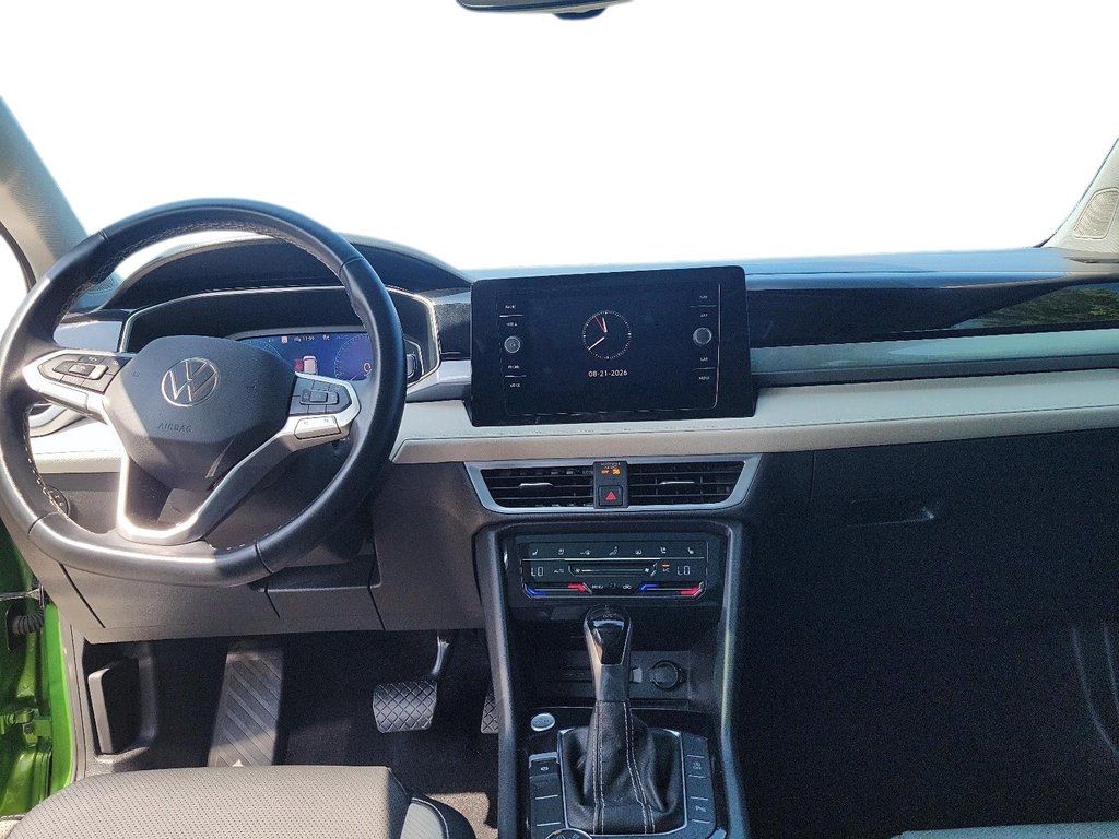 2025 Volkswagen Taos Highline 4MOTION in Stratford, Ontario - 9 - w1024h768px