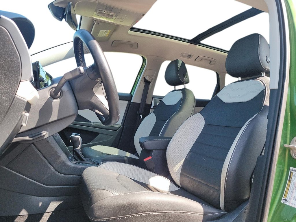 2025 Volkswagen Taos Highline 4MOTION in Stratford, Ontario - 8 - w1024h768px