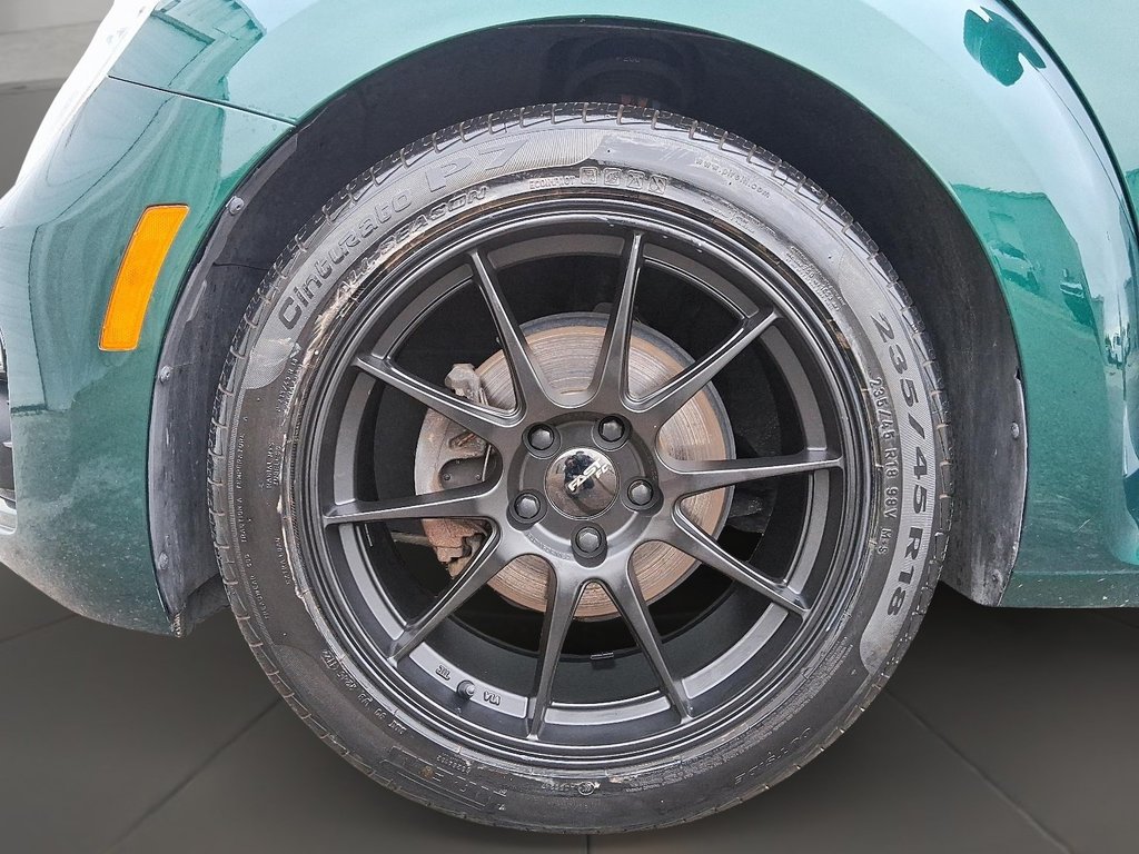 2017 Volkswagen The Beetle Convertible Classic 1.8T 6sp at w/Tip in Stratford, Ontario - 7 - w1024h768px