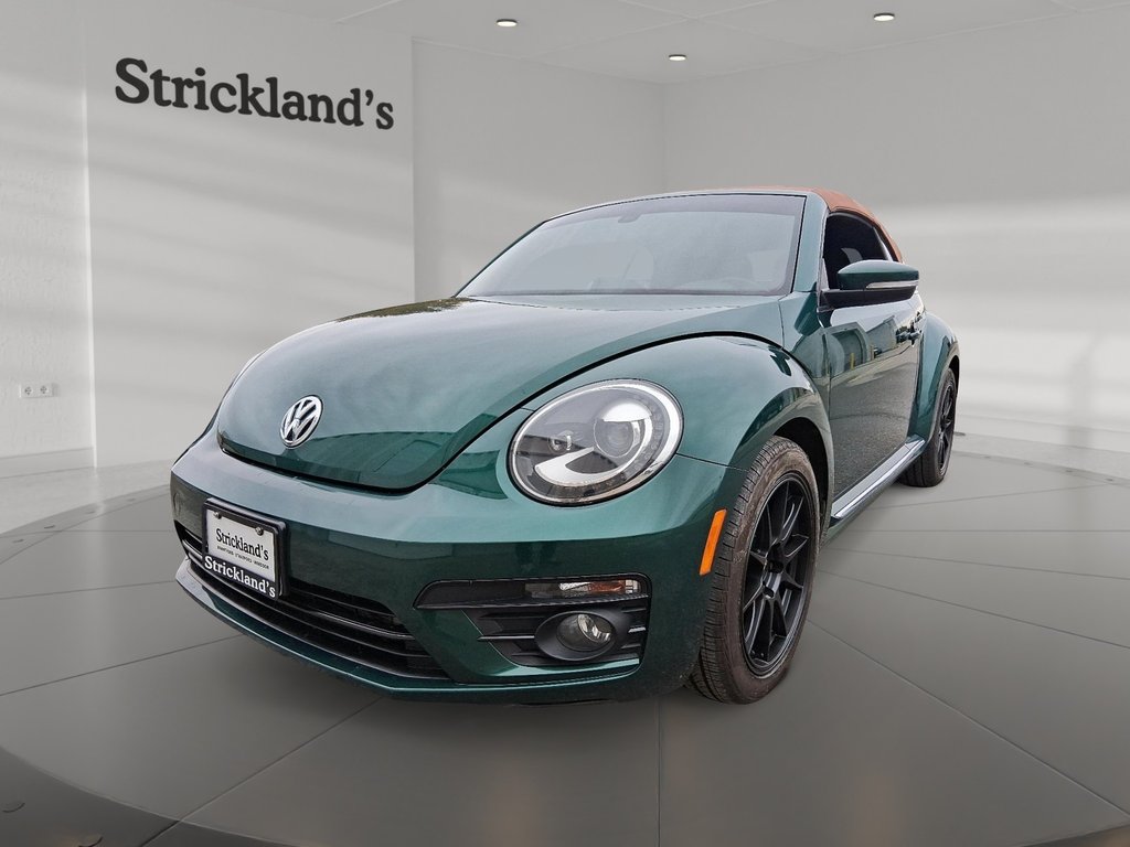 2017 Volkswagen The Beetle Convertible Classic 1.8T 6sp at w/Tip in Stratford, Ontario - 1 - w1024h768px