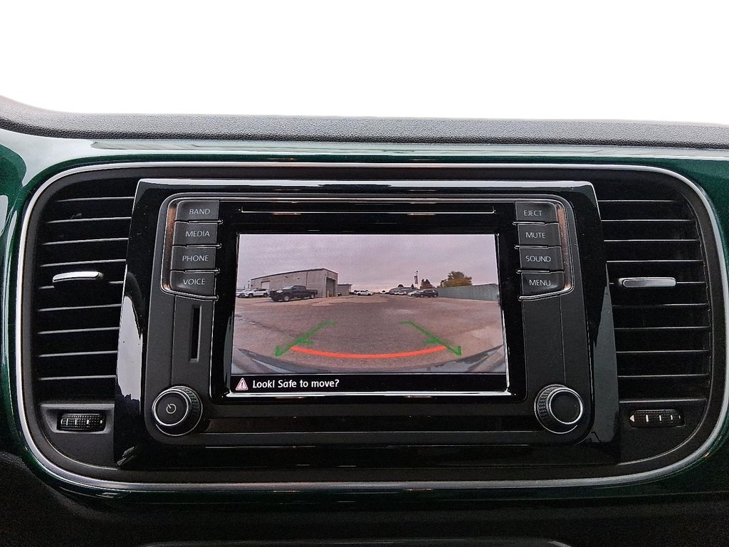 2017 Volkswagen The Beetle Convertible Classic 1.8T 6sp at w/Tip in Stratford, Ontario - 15 - w1024h768px