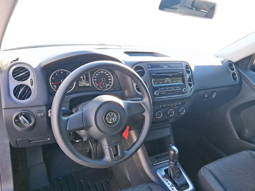 2013 Volkswagen Tiguan Trendline 6sp at Tip in Stratford, Ontario - 11 - w1024h768px