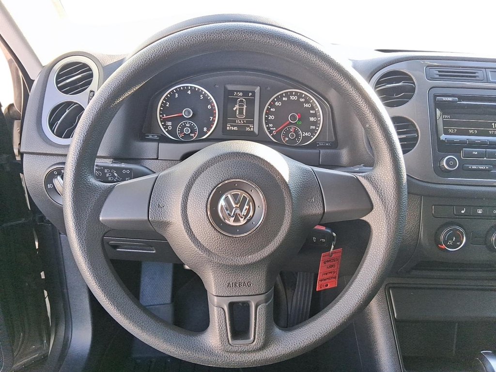 2013 Volkswagen Tiguan Trendline 6sp at Tip in Stratford, Ontario - 13 - w1024h768px