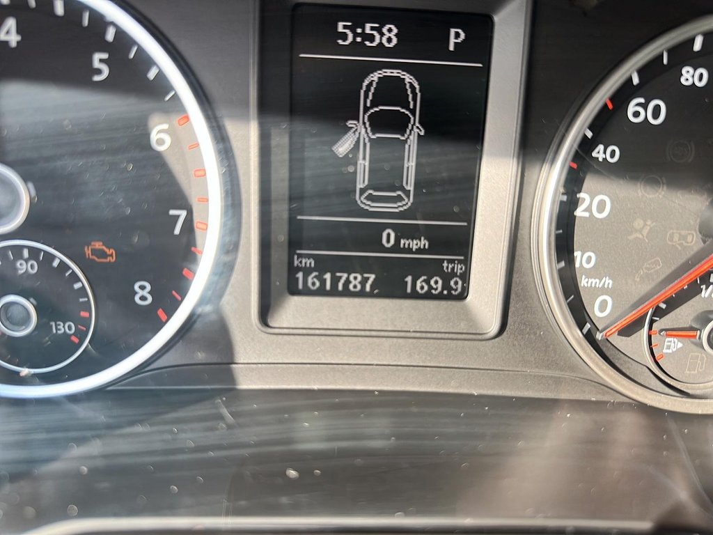 2016 Volkswagen Tiguan Trendline 2.0T 6sp at w/Tip in Stratford, Ontario - 12 - w1024h768px